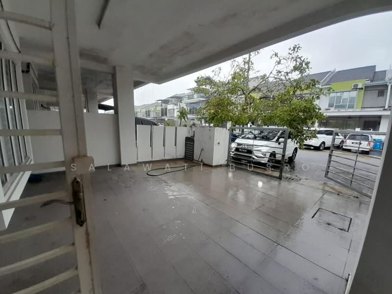 Rumah Teres 2 Tingkat untuk Dijual di Kampung Jalan Kebun (Shah Alam) - Salawati Busro - Exterior - PropertyGuru.com.my