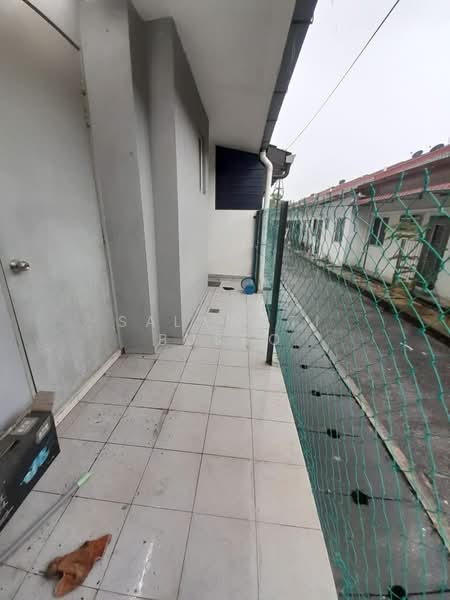 Rumah Teres 2 Tingkat untuk Dijual di Kampung Jalan Kebun (Shah Alam) - Salawati Busro - Exterior - PropertyGuru.com.my