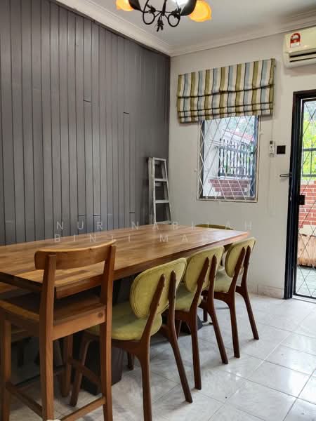 Rumah Teres 2 Tingkat untuk Disewa di Taman Desa Minang (Batu Caves) - Nur Nabilah Binti Mahassan - Dining Room - PropertyGuru.com.my