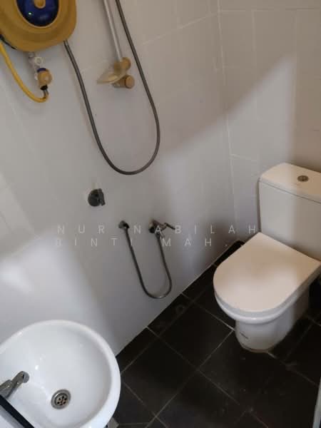Rumah Teres 2 Tingkat untuk Disewa di Taman Desa Minang (Batu Caves) - Nur Nabilah Binti Mahassan - Bathroom - PropertyGuru.com.my