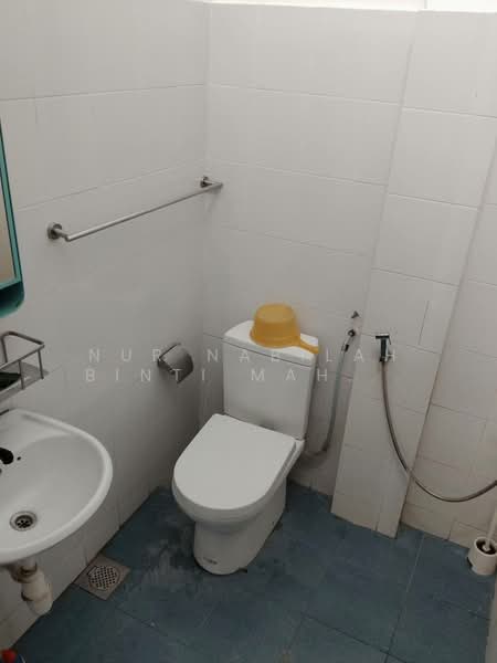 Rumah Teres 2 Tingkat untuk Disewa di Taman Desa Minang (Batu Caves) - Nur Nabilah Binti Mahassan - Bathroom - PropertyGuru.com.my