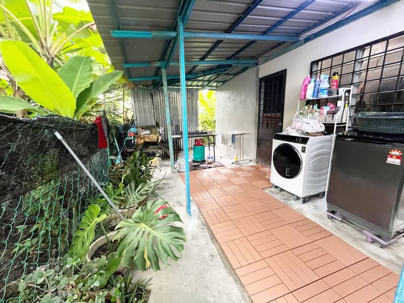 Semi-Detached House for Sale in Seksyen 29 (Shah Alam) - JUMIDAH (JUE) - Exterior - PropertyGuru.com.my