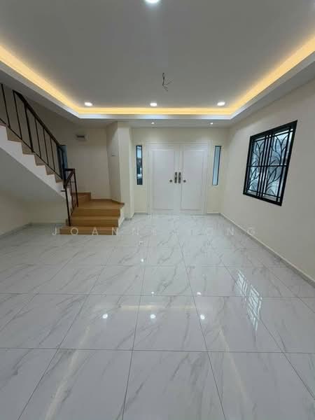 Rumah Teres 2 Tingkat untuk Dijual di Kulai (Johor) - Joanne Yong - Entrance - PropertyGuru.com.my