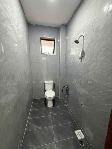 Rumah Teres 2 Tingkat untuk Dijual di Kulai (Johor) - Joanne Yong - Bathroom - PropertyGuru.com.my
