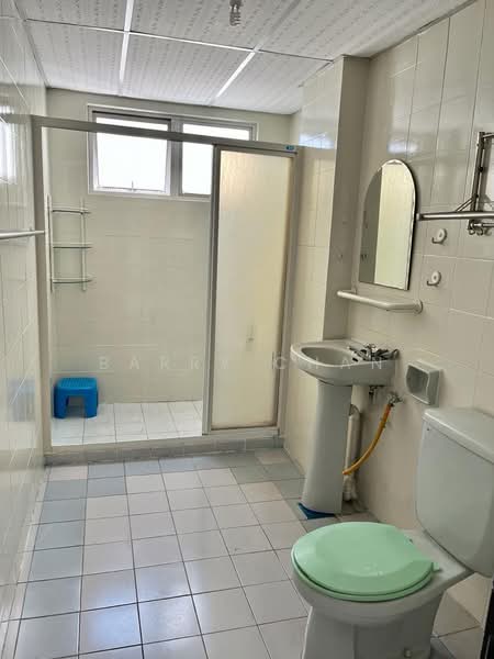 Kondominium untuk Disewa di Bam Villa - BARRY CHAN - Bathroom - PropertyGuru.com.my