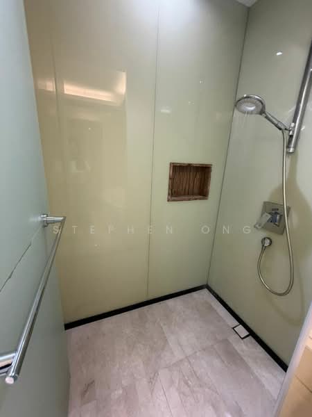 Kediaman Servis untuk Dijual di Quadro Residences - Stephen Ong - Bathroom - PropertyGuru.com.my