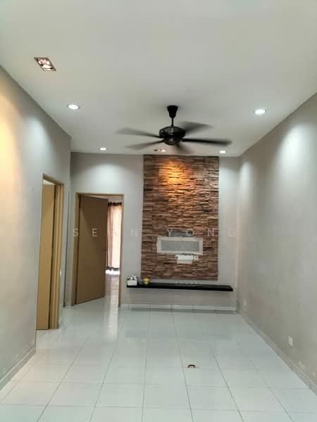 Townhouse for Sale in Batu Caves (Selangor) - Sean Yong - Living Room - PropertyGuru.com.my