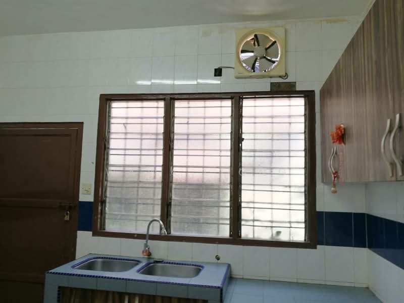 2-storey Terraced House for Sale in Ulu Kelang (Kuala Lumpur) - Wawa Leong - Kitchen - PropertyGuru.com.my