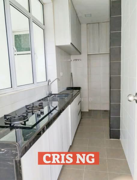 Kondominium untuk Dijual di The H2O Condominium - Cris Ng - Kitchen - PropertyGuru.com.my