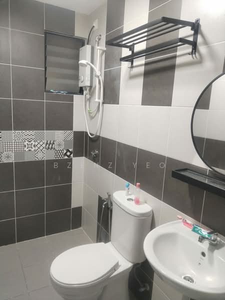 Servis Apartment untuk Disewa di Residensi Emas - Bzenz Yeo - Bathroom - PropertyGuru.com.my