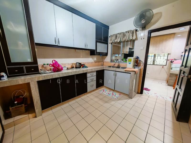 Semi-Detached House for Sale in Taman Setia 2 (Balakong) - Iqbal Rafei - Kitchen - PropertyGuru.com.my