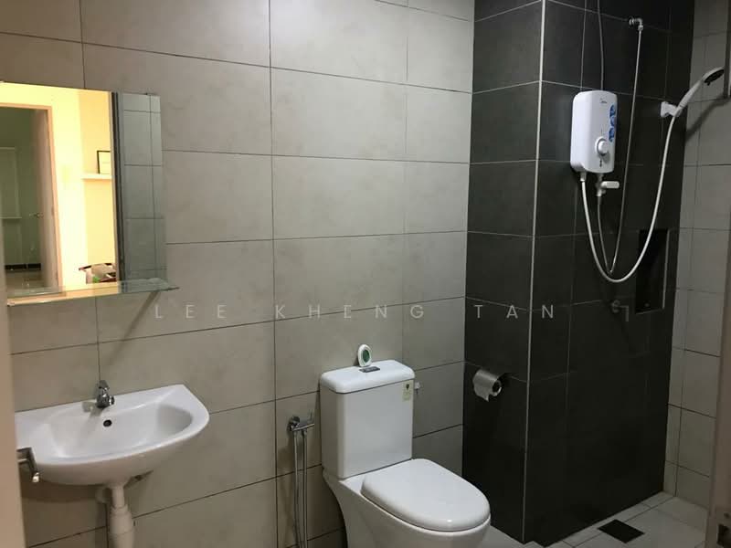 Kondominium untuk Dijual di Luminari - Lee Kheng Tan - Bathroom - PropertyGuru.com.my