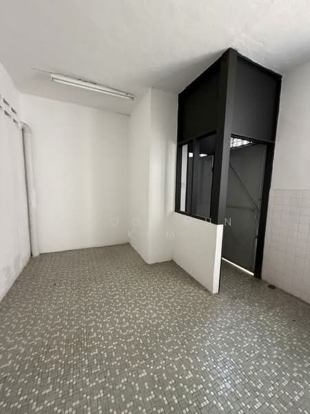 Rumah Teres 2 Tingkat untuk Dijual di Taman Sri Rampai (Wangsa Maju) - Chooi Mun Kum - Kitchen & Dining - PropertyGuru.com.my