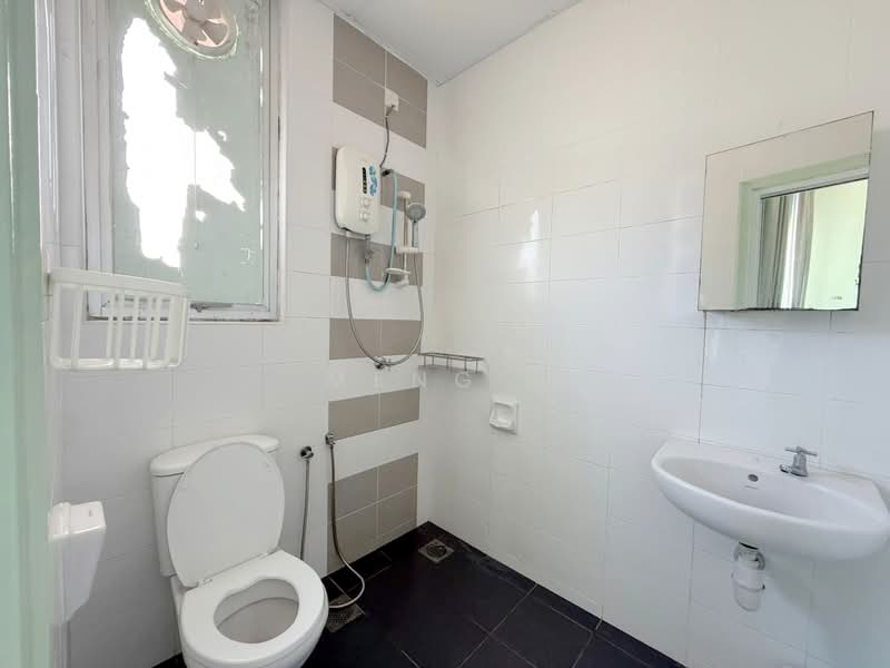 Kondominium untuk Disewa di Boulevard Condominium (BLVD) - Meng . - Bathroom - PropertyGuru.com.my