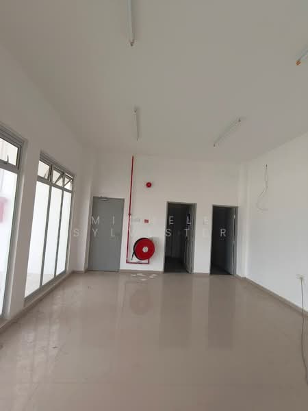 Semi-D Factory for Rent in Permas Jaya (Johor) - Michele Sylvester - Interior - PropertyGuru.com.my