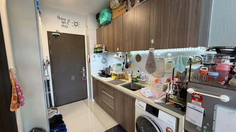 Rumah Teres 2 Tingkat untuk Dijual di Taman Puteri Wangsa (Ulu Tiram) - Robin Lim - Kitchen - PropertyGuru.com.my