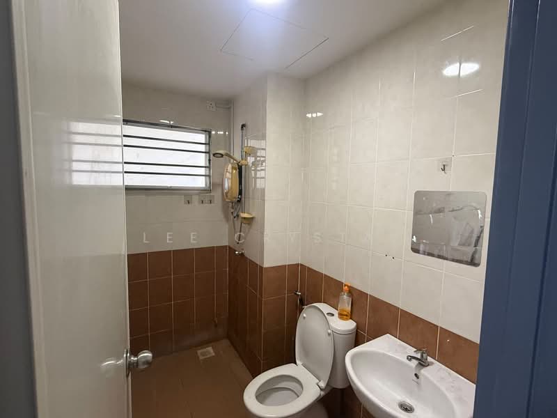 Condominium for Rent at Pearl Avenue - Lee Crystal - Bathroom - PropertyGuru.com.my