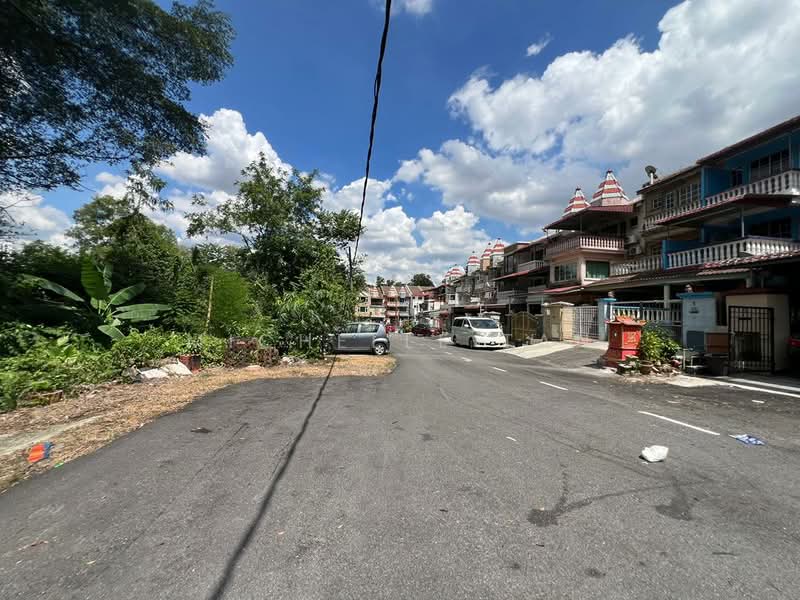 Terraced House for Sale in Batu 9 (Cheras) - Michelle Tan - Exterior - PropertyGuru.com.my