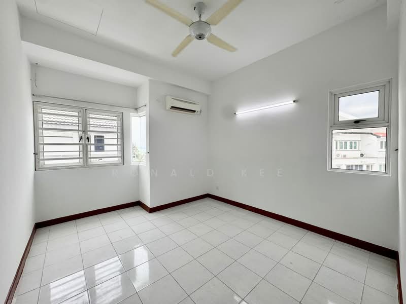 Office for Rent in Sungai Pinang (Jelutong) - Ronald Kee - Interior - PropertyGuru.com.my