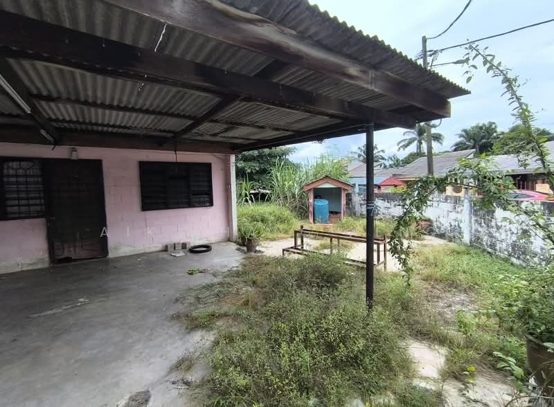 Rumah Teres 1 Tingkat untuk Dijual di Glenmarie (Selangor) - Aik Chang Heng - Exterior - PropertyGuru.com.my