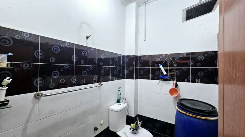 Rumah Teres 2 Tingkat untuk Dijual di Kampung Datuk Keramat (Keramat) - Thoriq Suparman - Bathroom - PropertyGuru.com.my