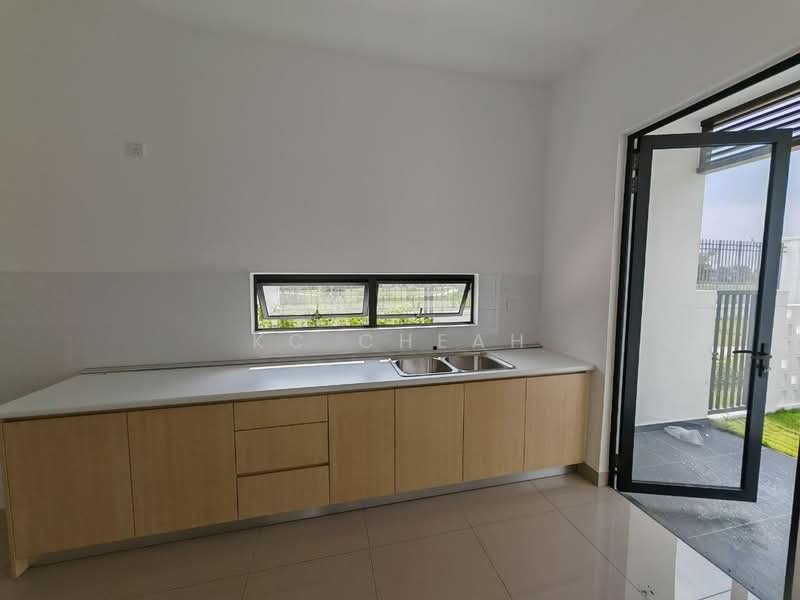 1-storey Terraced House for Rent in Eco Grandeur (Puncak Alam) - KC Cheah - Kitchen - PropertyGuru.com.my