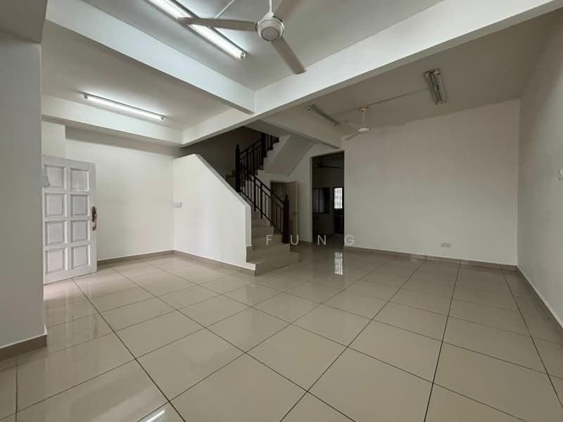 2-storey Terraced House for Rent in Skudai (Johor) - YC Fung - Living Room - PropertyGuru.com.my