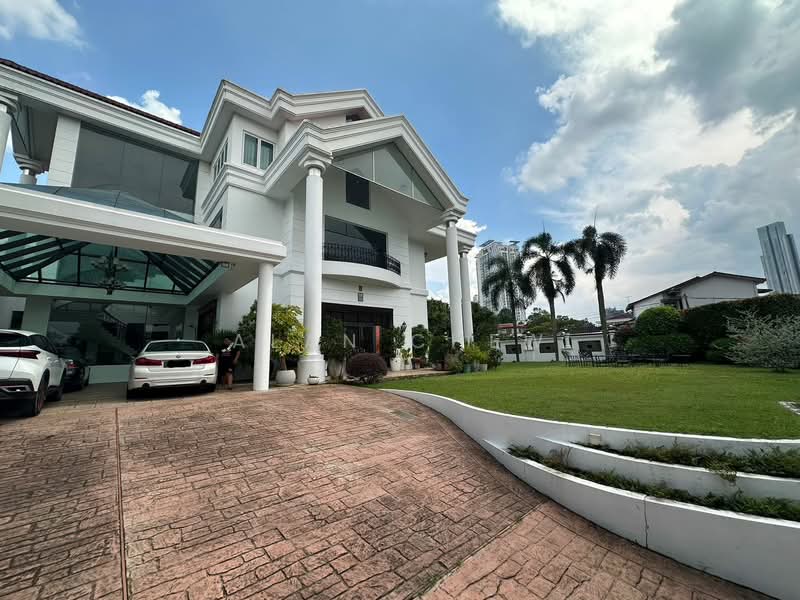 Bungalow for Sale in Taman Stulang Laut (Johor Bahru) - Alan Chew - PropertyGuru.com.my