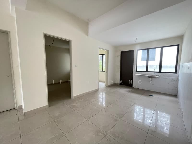 3-storey Terraced House for Sale in Rawang (Selangor) - Tiffany Yang - Kitchen - PropertyGuru.com.my