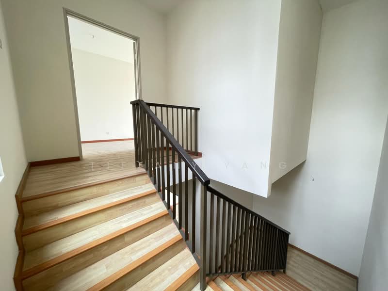 3-storey Terraced House for Sale in Rawang (Selangor) - Tiffany Yang - Staircase - PropertyGuru.com.my