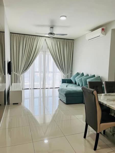 Kondominium untuk Disewa di The Haute Gurney - Thoriq Suparman - Living Room - PropertyGuru.com.my