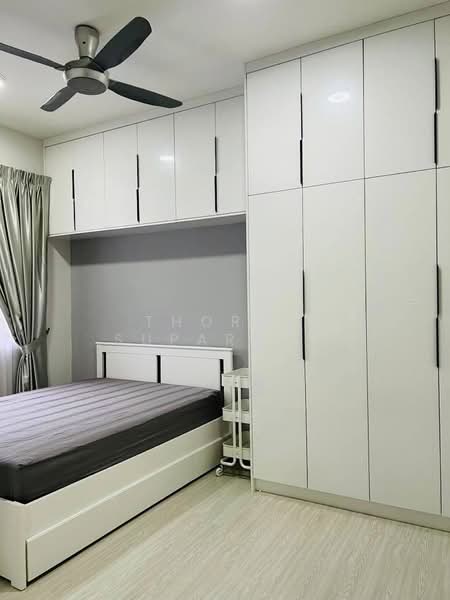 Kondominium untuk Disewa di The Haute Gurney - Thoriq Suparman - Bedroom - PropertyGuru.com.my
