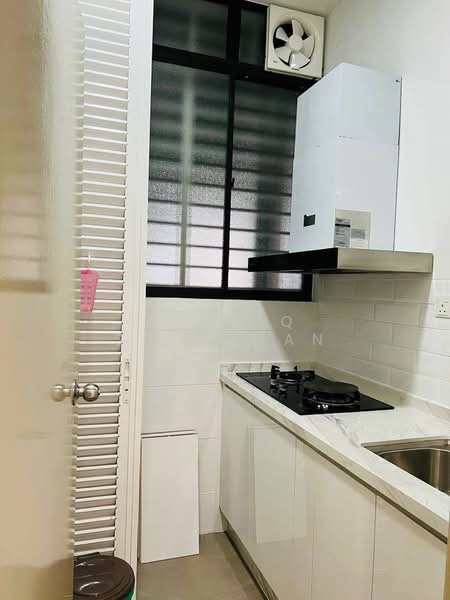 Kondominium untuk Disewa di The Haute Gurney - Thoriq Suparman - Kitchen - PropertyGuru.com.my