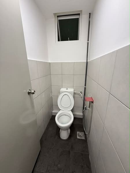 Kondominium untuk Disewa di Fairview Residence - Jerry So - Bathroom - PropertyGuru.com.my