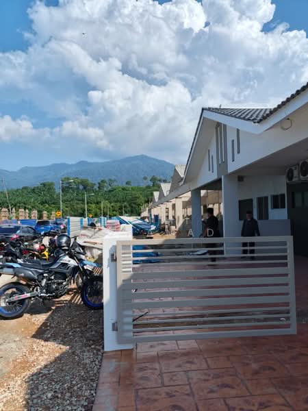 1-storey Terraced House for Sale in Ipoh (Perak) - Azimi Muhamad - Exterior - PropertyGuru.com.my