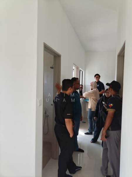 1-storey Terraced House for Sale in Ipoh (Perak) - Azimi Muhamad - Corridor - PropertyGuru.com.my