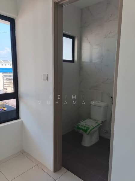 1-storey Terraced House for Sale in Ipoh (Perak) - Azimi Muhamad - Bathroom - PropertyGuru.com.my