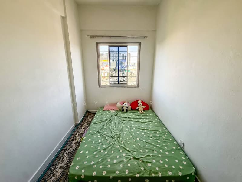 Flat for Sale at Permai Court 2 - Maya Myra - Bedroom - PropertyGuru.com.my
