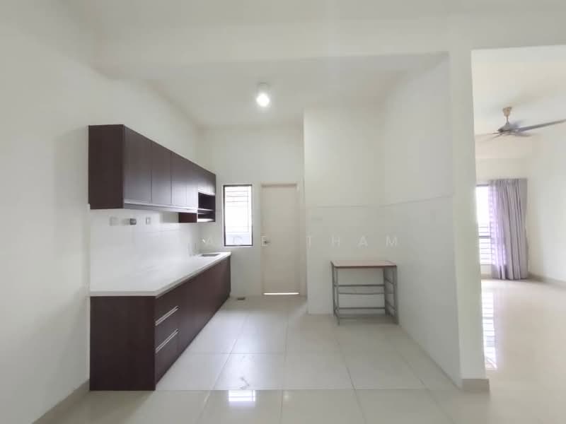Townhouse for Rent in 16 Sierra (Puchong) - Grace Tham - Kitchen - PropertyGuru.com.my
