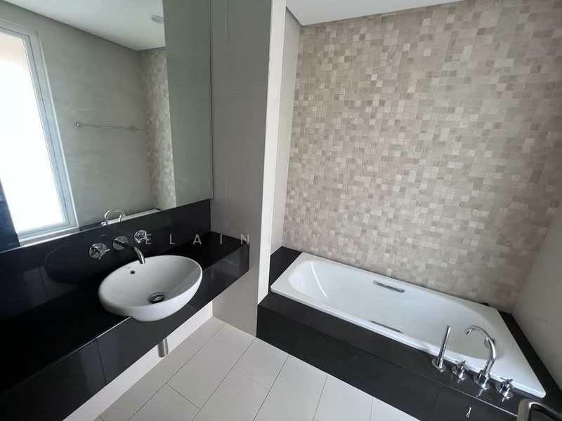 Rumah Berkembar untuk Dijual di Tanjung Tokong (Penang) - Elaine Yeoh - Bathroom - PropertyGuru.com.my