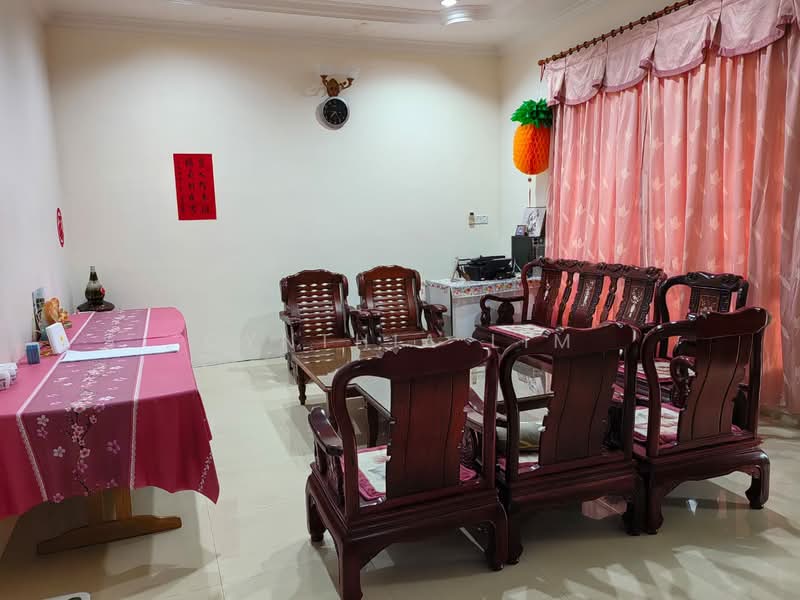 Semi-Detached House for Sale in Kuching (Sarawak) - Cynthia Lim - Living Room - PropertyGuru.com.my
