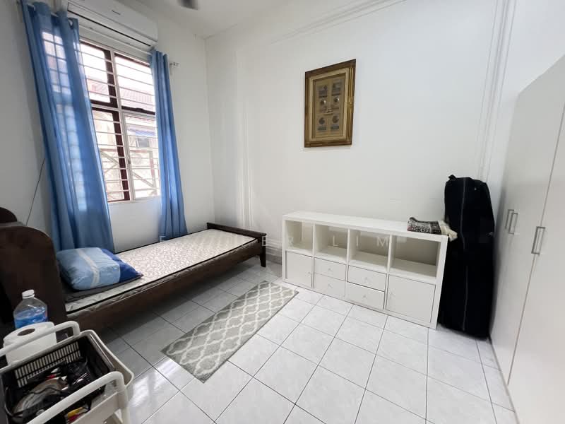 1-storey Terraced House for Sale in Seksyen 4 (Kota Damansara) - Esther Lim - Bedroom - PropertyGuru.com.my