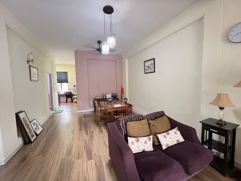 1-storey Terraced House for Sale in Seksyen 4 (Kota Damansara) - Esther Lim - Living Room - PropertyGuru.com.my