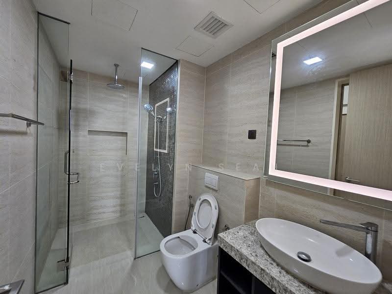 Service Residence for Sale at Star Residences One - Evelyn Seah - Bathroom - PropertyGuru.com.my