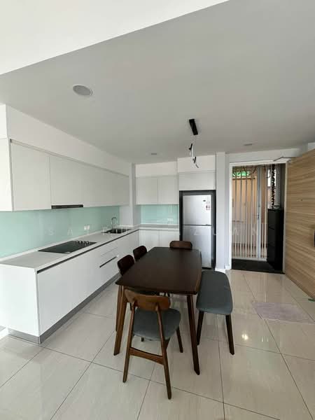 Servis Apartment untuk Disewa di The Sentral Suites - Saiful Azuan - Kitchen - PropertyGuru.com.my