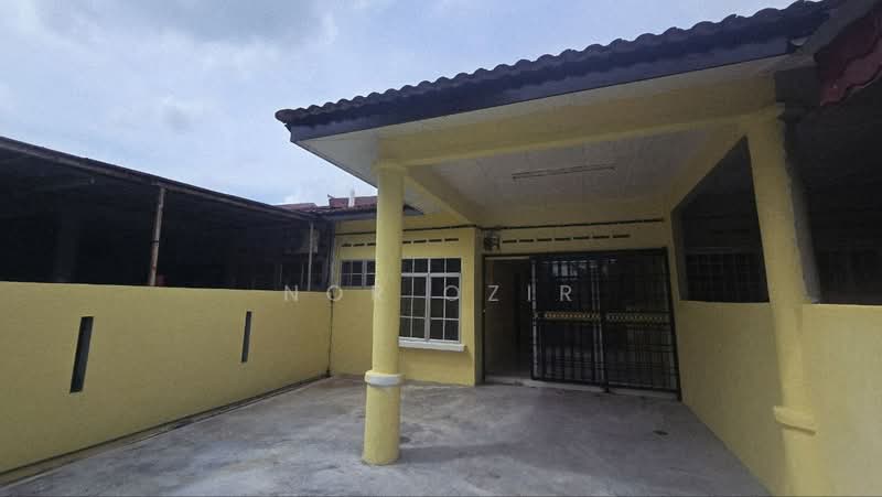 Terraced House for Sale in Taman Banting Baru (Banting) - Nor Ozir - Exterior - PropertyGuru.com.my