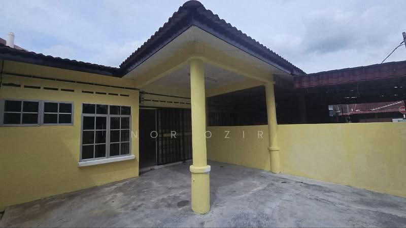 Terraced House for Sale in Taman Banting Baru (Banting) - Nor Ozir - Exterior - PropertyGuru.com.my