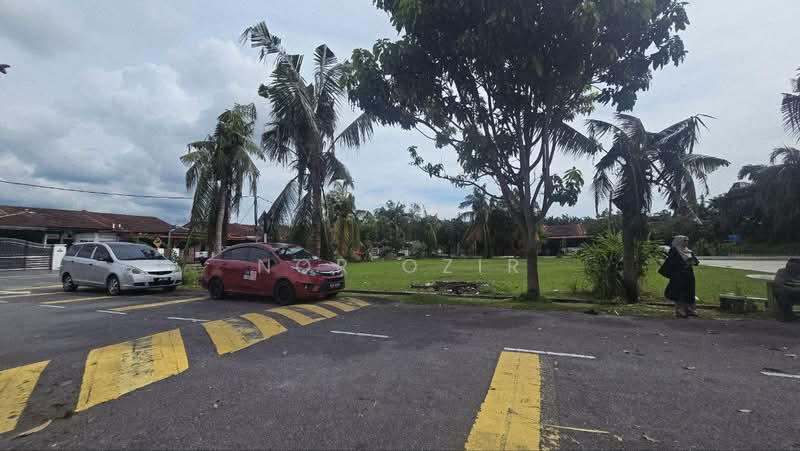 Terraced House for Sale in Taman Banting Baru (Banting) - Nor Ozir - Exterior - PropertyGuru.com.my