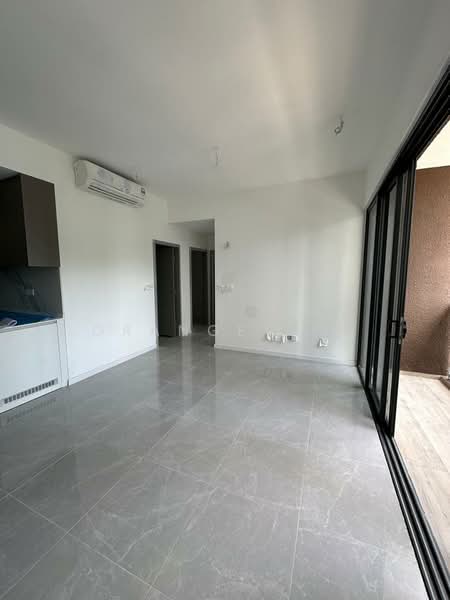 Servis Apartment untuk Dijual di Quinn Residence - Orange Lim - Living Room - PropertyGuru.com.my