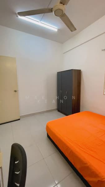 Pangsapuri untuk Disewa di Kemuning Aman - Mak Hon Kean - Bedroom - PropertyGuru.com.my